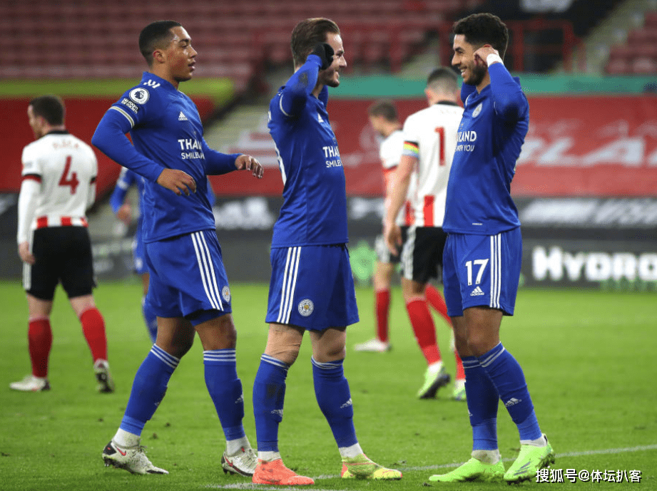 爱游戏2026-北京队绝杀四川队，范弗利特统治全场