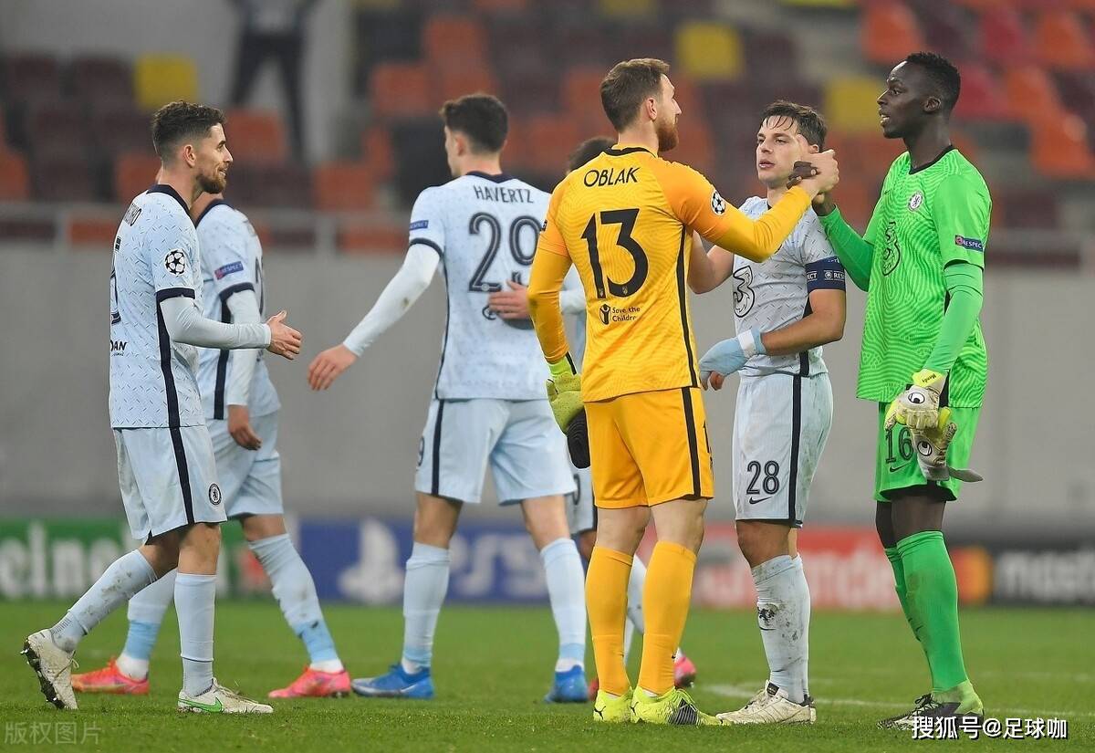 爱游戏官方-切尔西完胜马赛，苏亚雷斯扛起全队